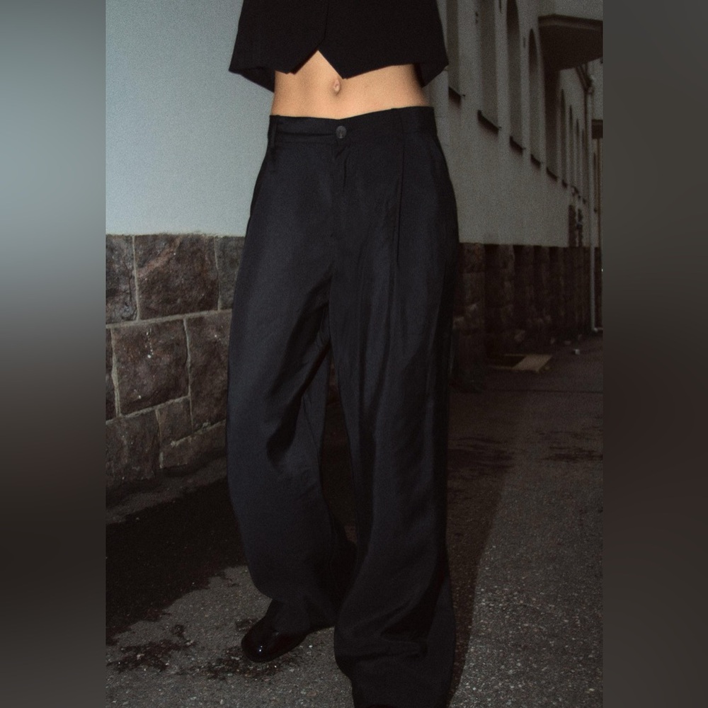 Zara flowy pleated pants